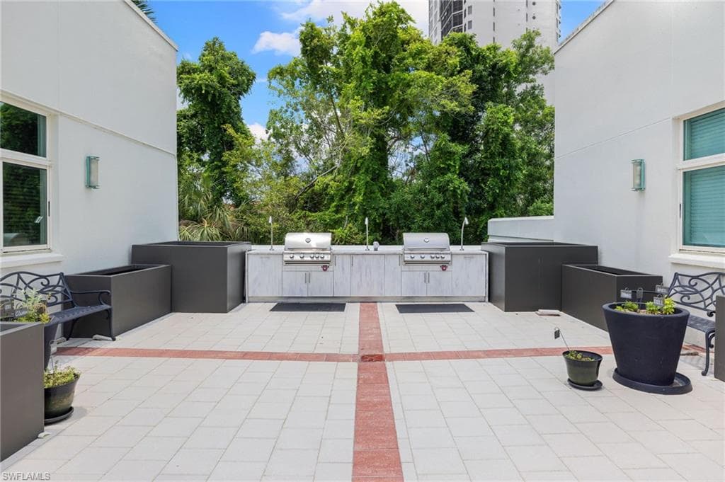 7515 Pelican Bay Blvd 5a, Naples, FL 34108-37