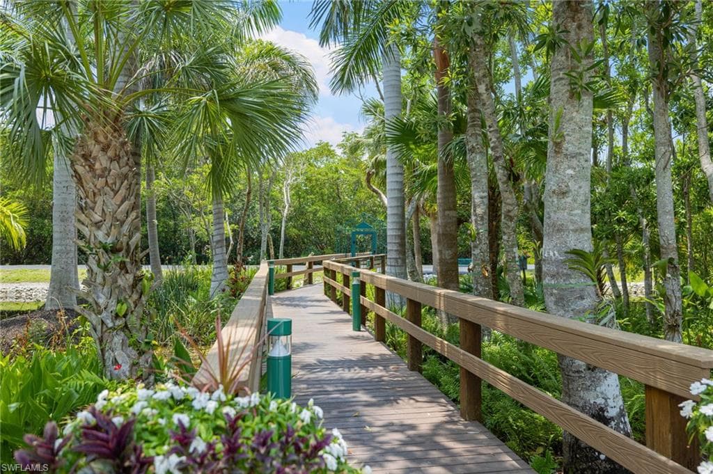 7515 Pelican Bay Blvd 5a, Naples, FL 34108-42