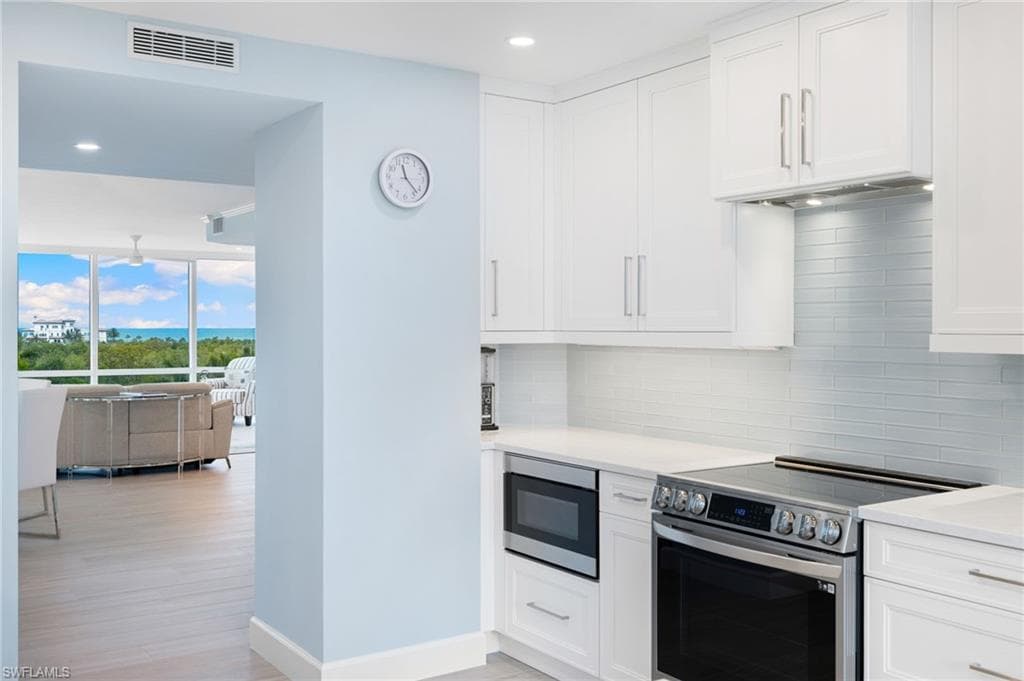 7515 Pelican Bay Blvd 5a, Naples, FL 34108-8