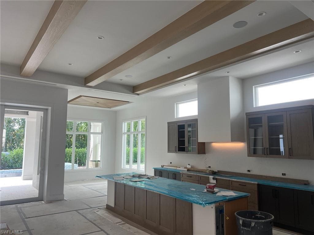 6638 Palisades Ave, Naples, FL 34109-4