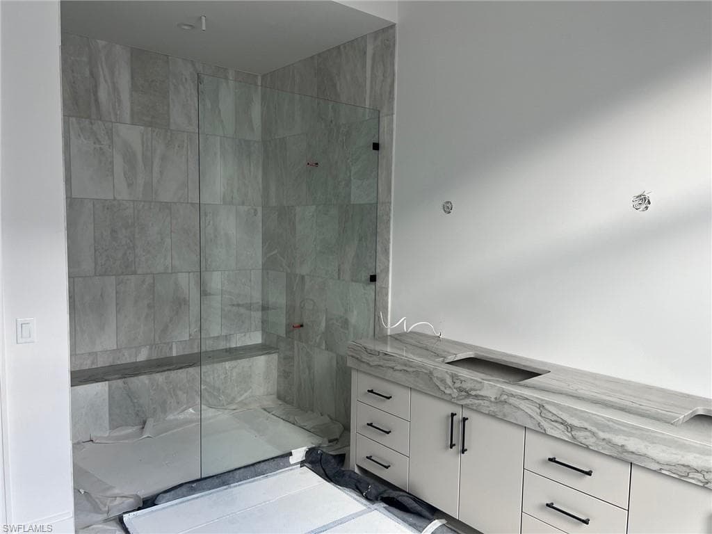 6638 Palisades Ave, Naples, FL 34109-8