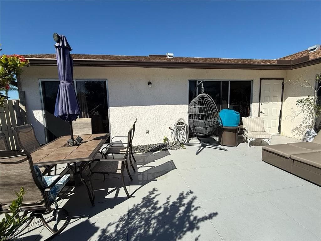 15572 Crystal Lake Dr, North Fort Myers, FL 33917-4