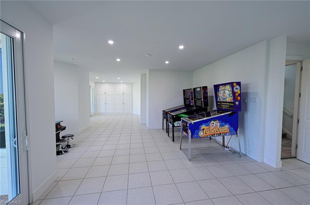 195 San Mateo Dr, Bonita Springs, FL 34134-32
