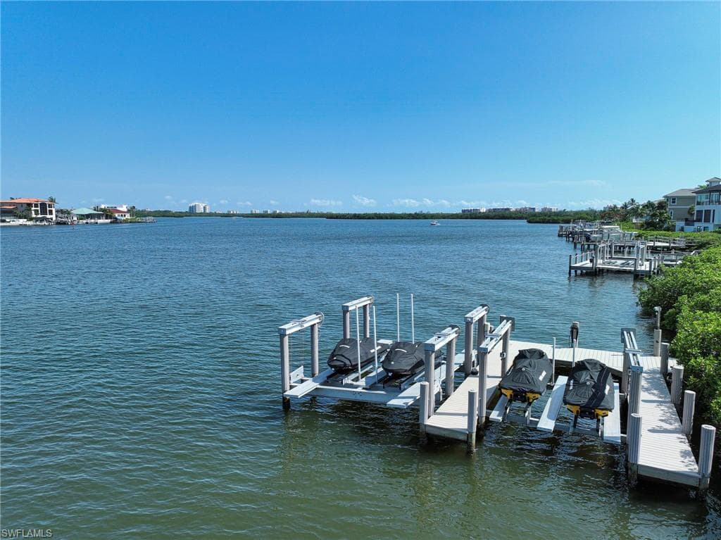 195 San Mateo Dr, Bonita Springs, FL 34134-40