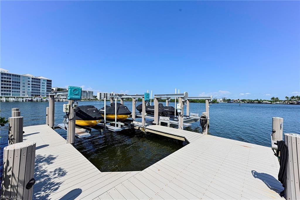 195 San Mateo Dr, Bonita Springs, FL 34134-5