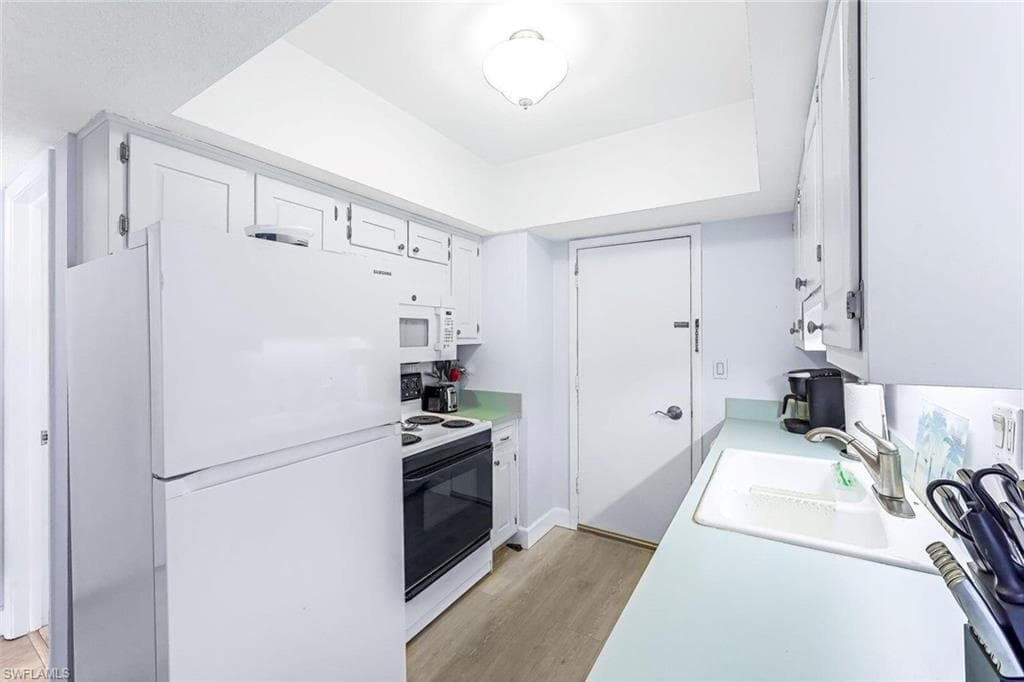 240 Seaview Ct 501, Marco Island, FL 34145-11