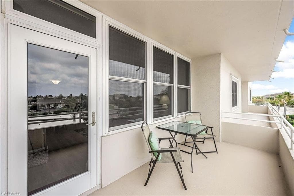 240 Seaview Ct 501, Marco Island, FL 34145-20