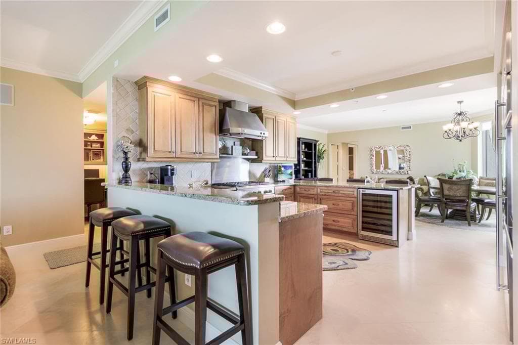 275 Indies Way 605, Naples, FL 34110-13