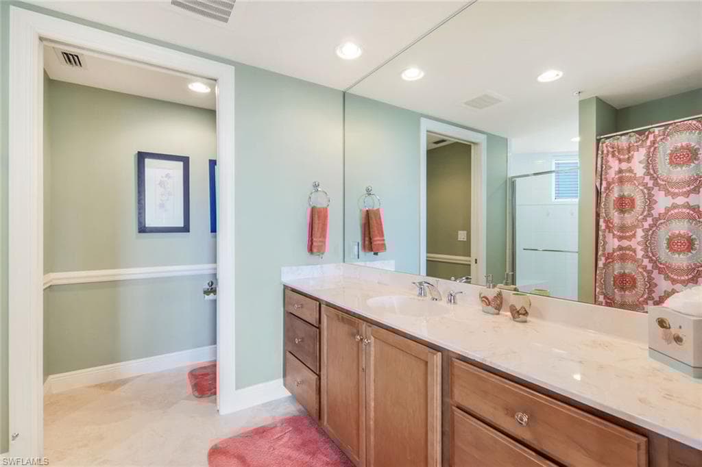 275 Indies Way 605, Naples, FL 34110-23