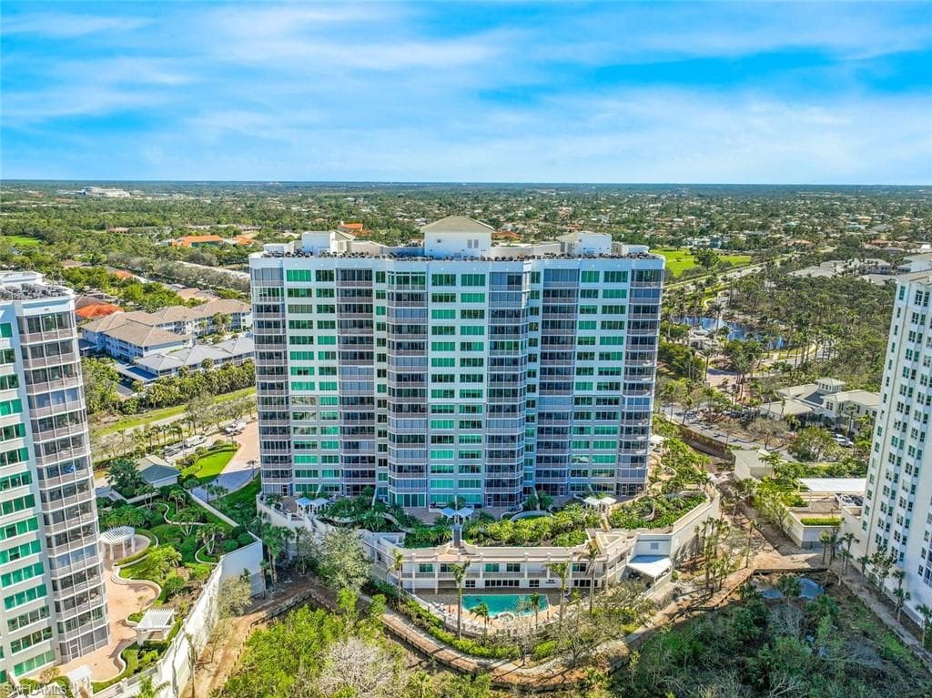 275 Indies Way 605, Naples, FL 34110-31