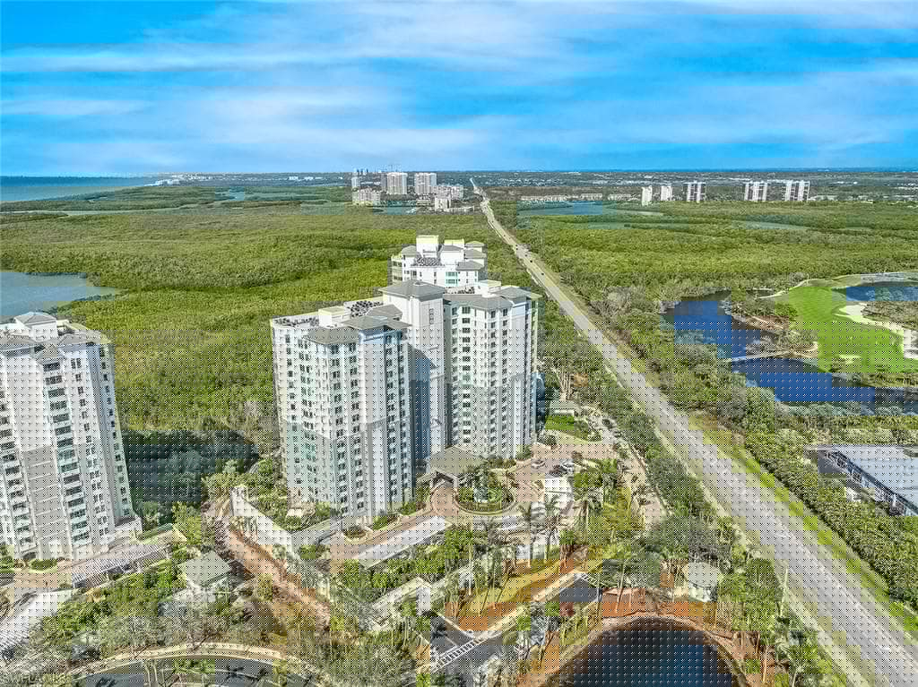 275 Indies Way 605, Naples, FL 34110-32