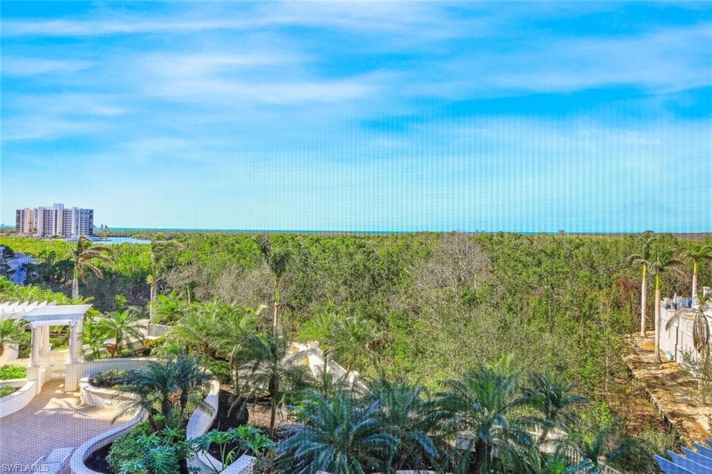 275 Indies Way 605, Naples, FL 34110-33