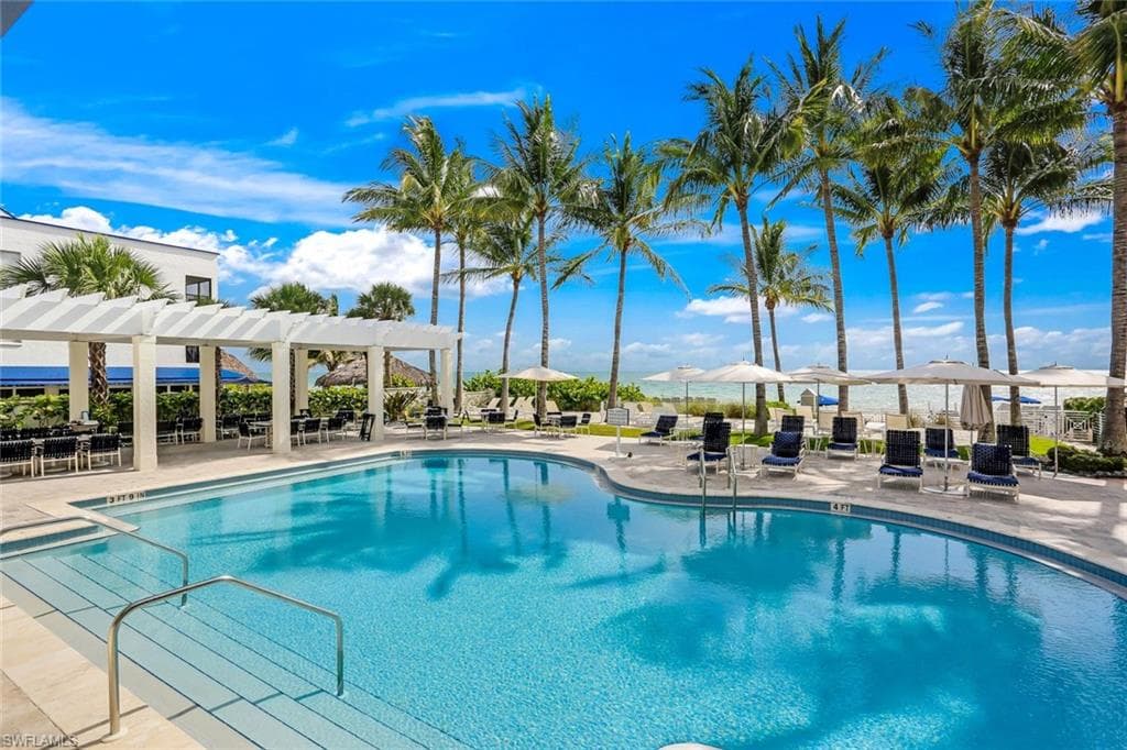 275 Indies Way 605, Naples, FL 34110-34