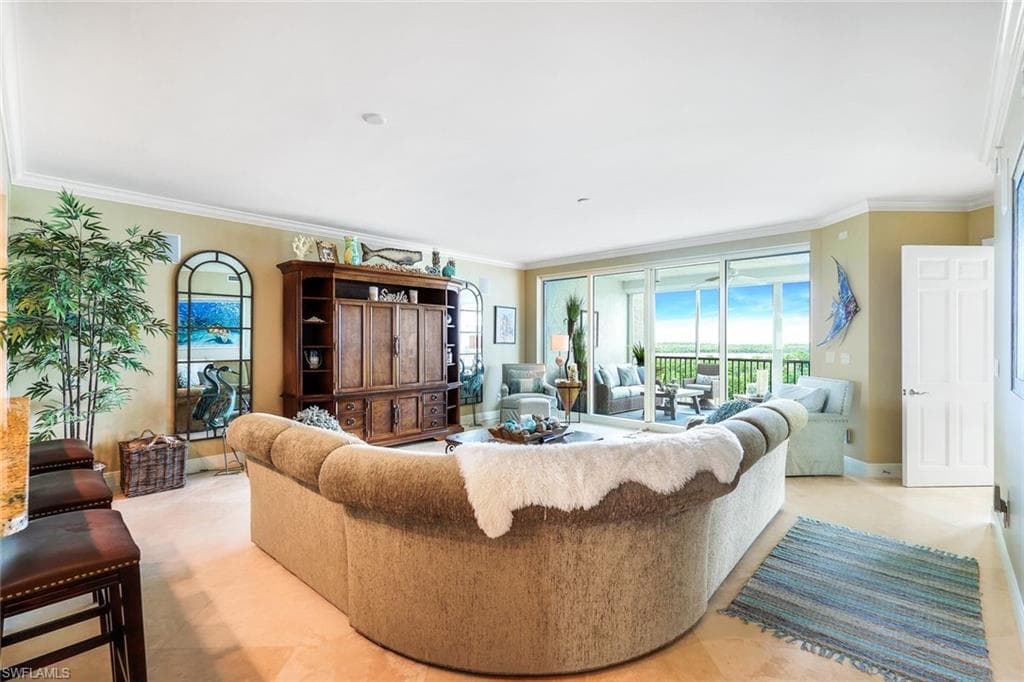 275 Indies Way 605, Naples, FL 34110-7
