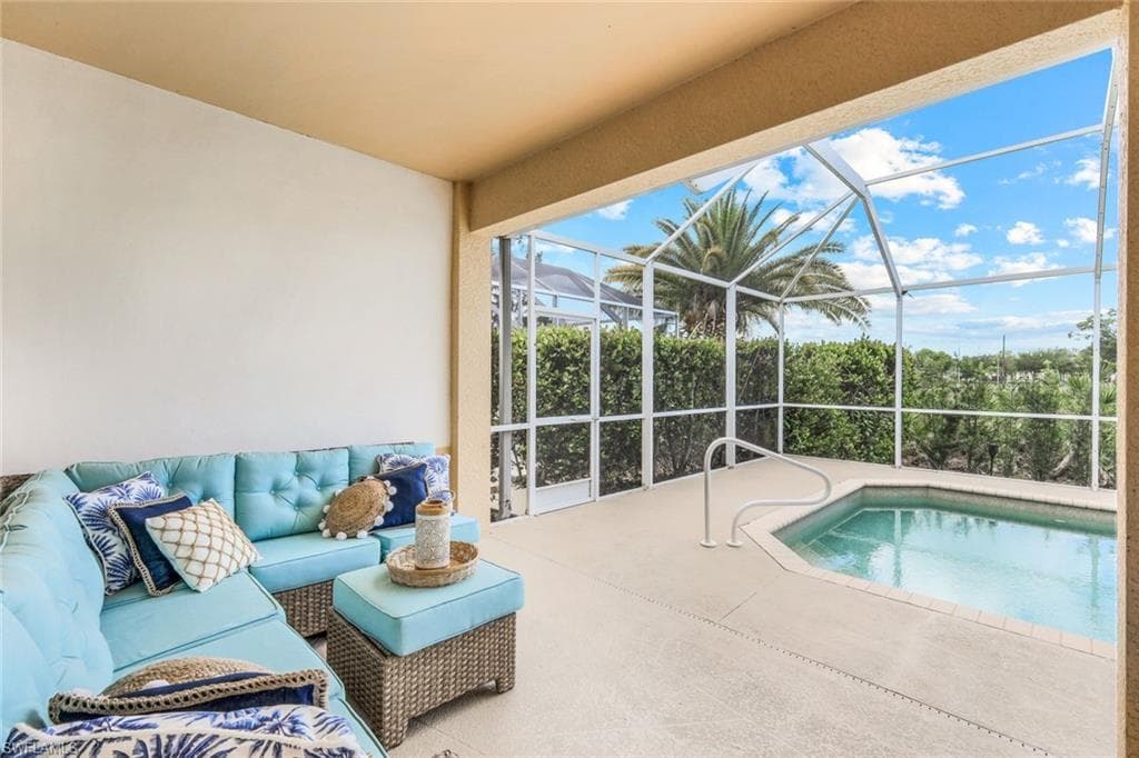 5576 Lago Villaggio Way, Naples, FL 34104-28