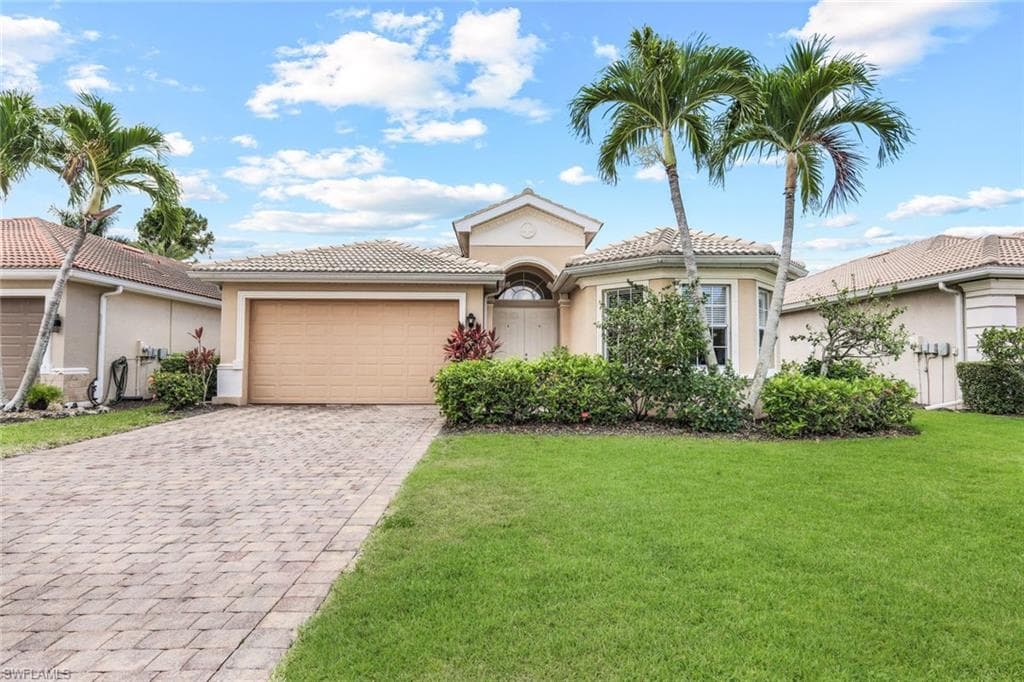 5576 Lago Villaggio Way, Naples, FL 34104-44