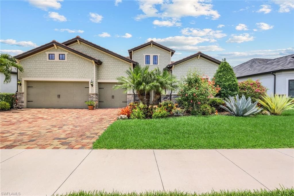 9335 Surfbird Ct, Naples, FL 34120-1