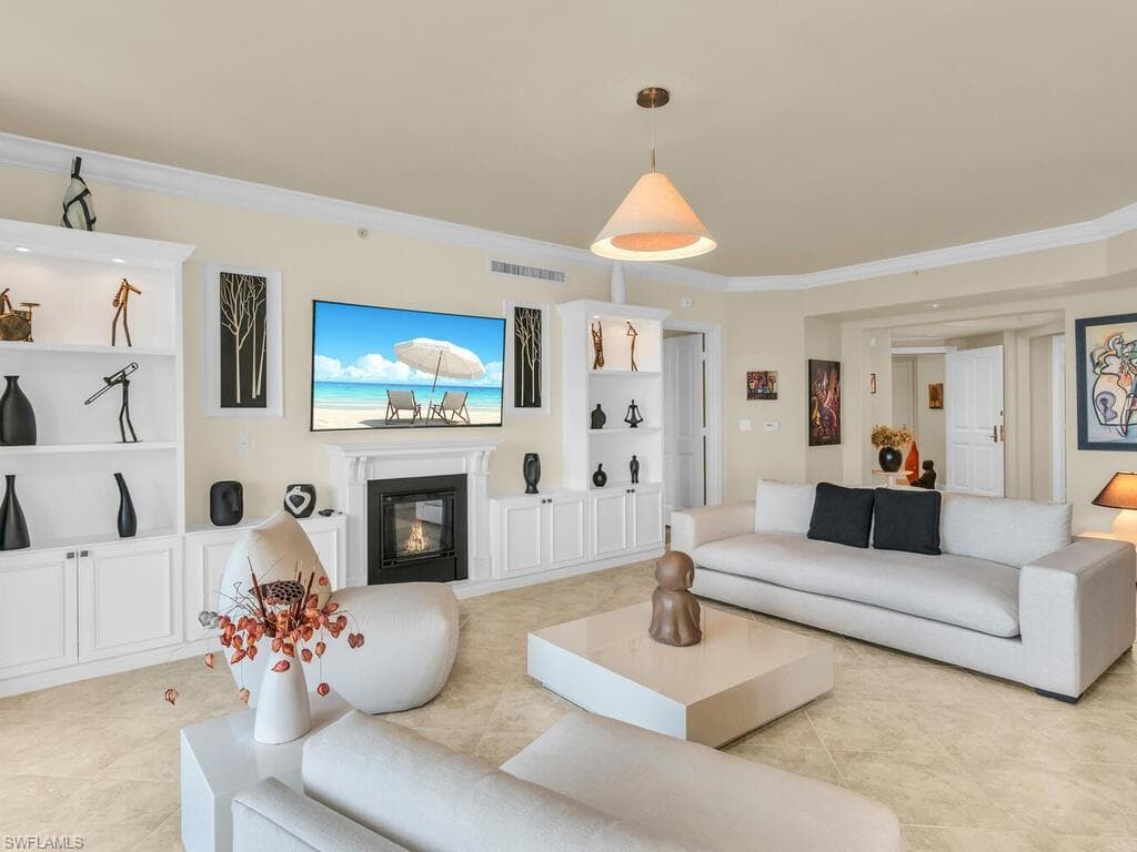 1060 Borghese Ln 1702, Naples, FL 34114-11