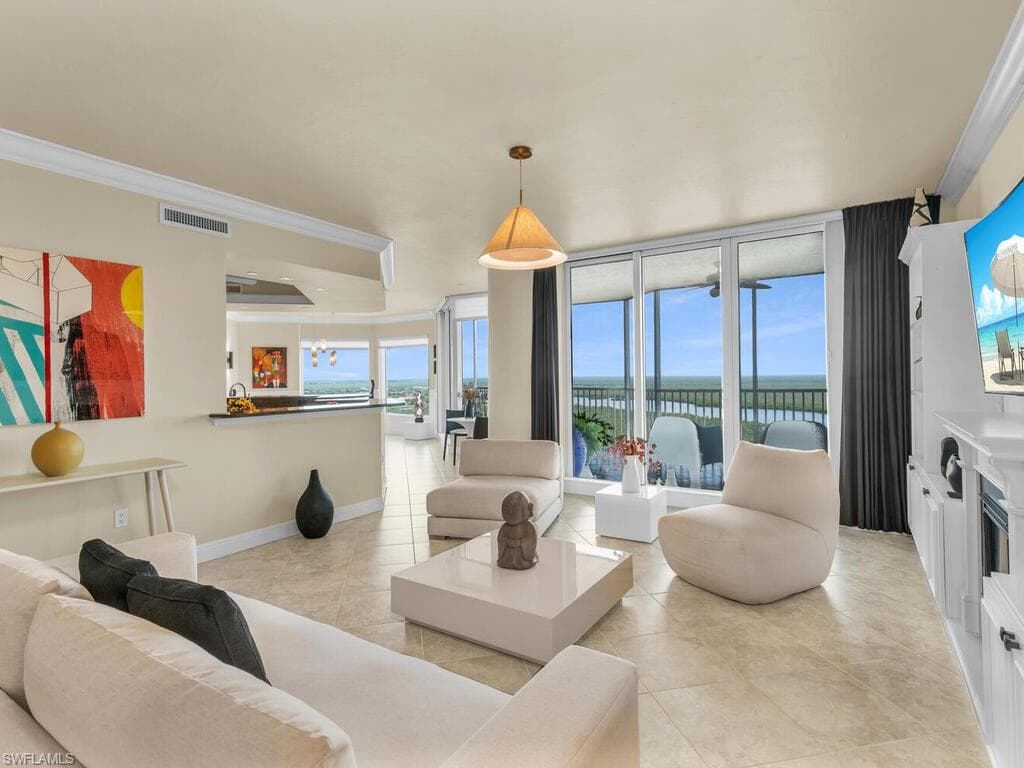 1060 Borghese Ln 1702, Naples, FL 34114-5