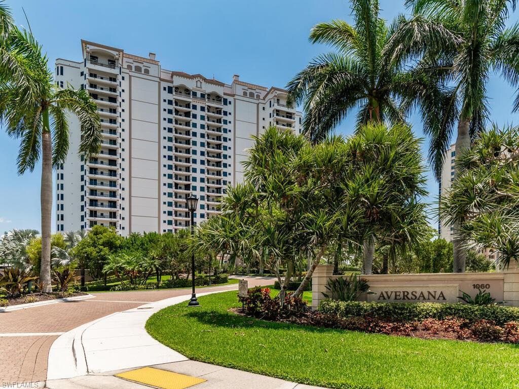 1060 Borghese Ln 1702, Naples, FL 34114-8
