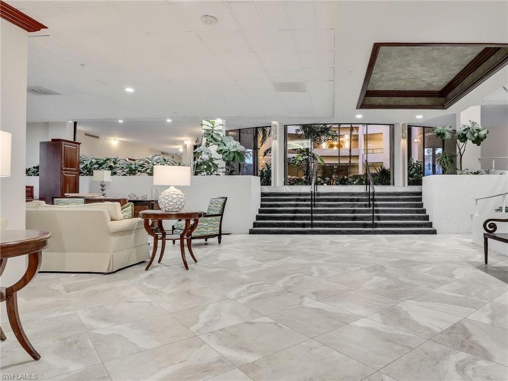 3215 Gulf Shore Blvd N 504n, Naples, FL 34103-29
