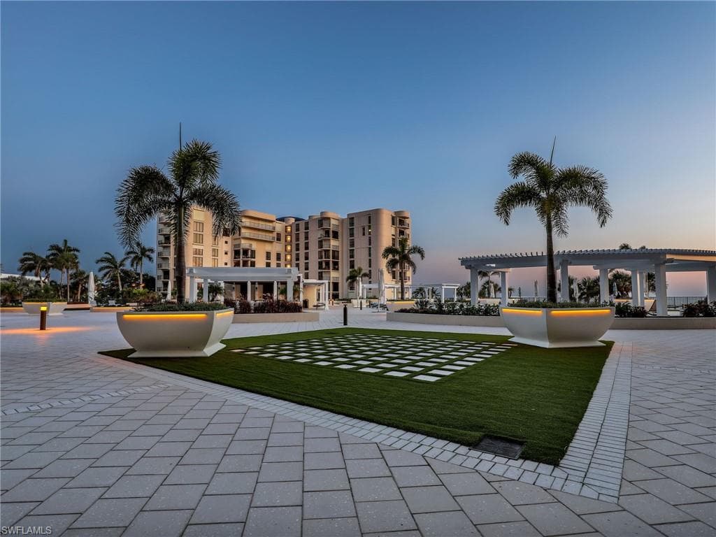 3215 Gulf Shore Blvd N 504n, Naples, FL 34103-38