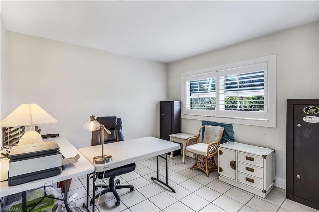 240 Collier Blvd H5, Marco Island, FL 34145-13