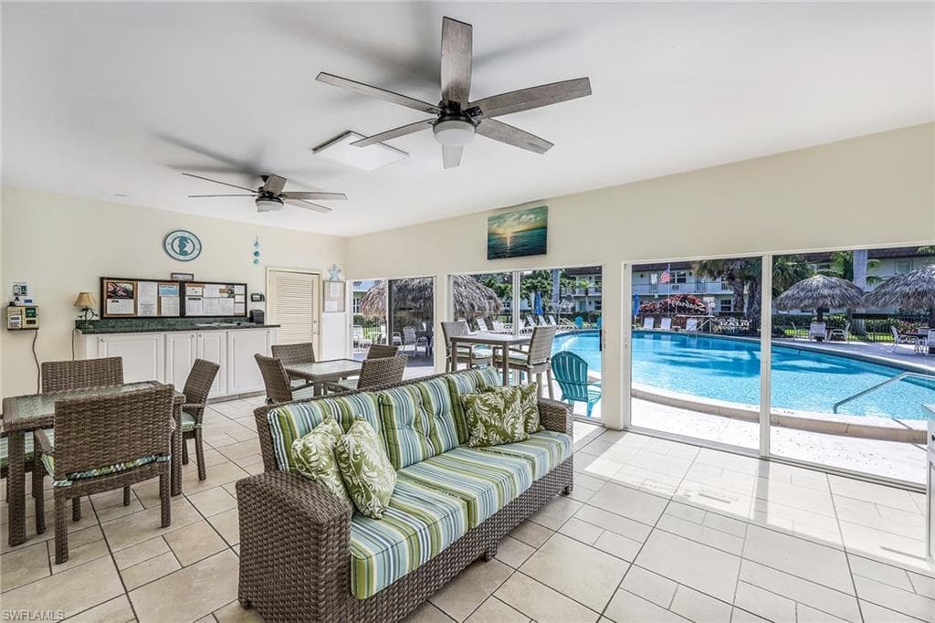 240 Collier Blvd H5, Marco Island, FL 34145-15