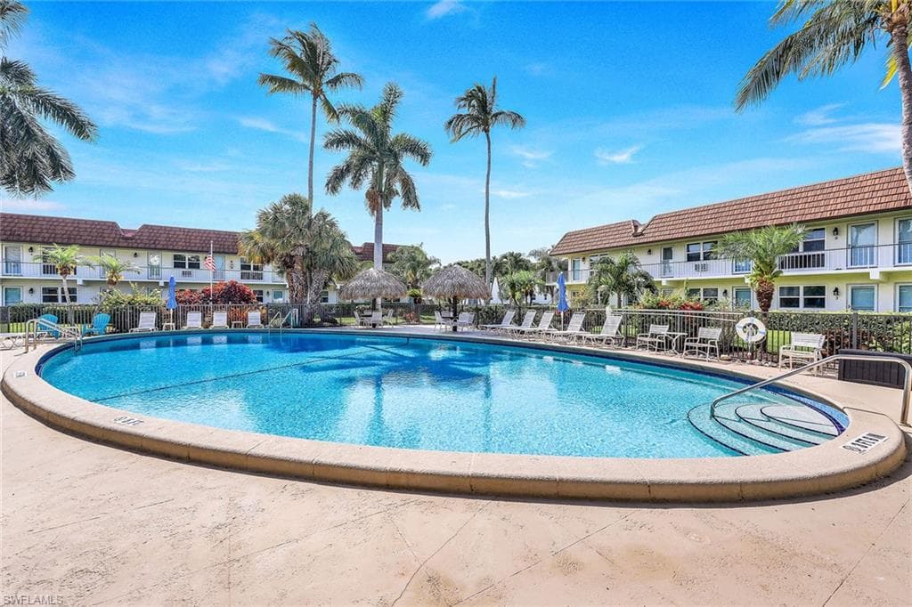 240 Collier Blvd H5, Marco Island, FL 34145-1