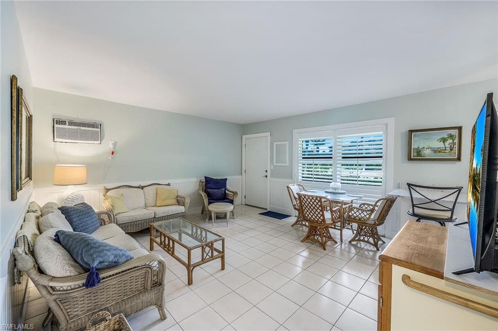 240 Collier Blvd H5, Marco Island, FL 34145-5