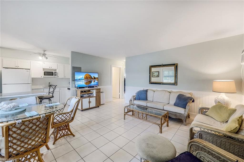 240 Collier Blvd H5, Marco Island, FL 34145-6