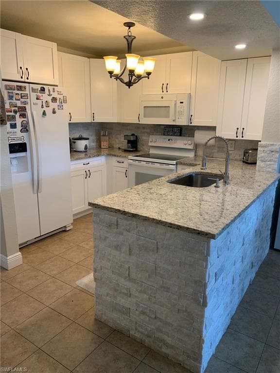 8224 Key Royal Cir 223, Naples, FL 34119-3