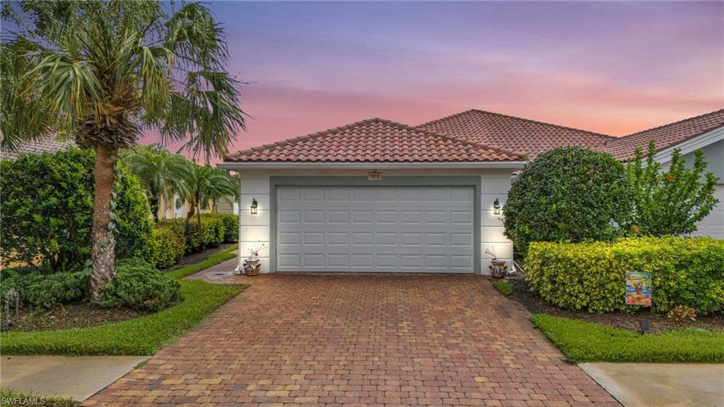 7615 Novara Ct, Naples, FL 34114-1