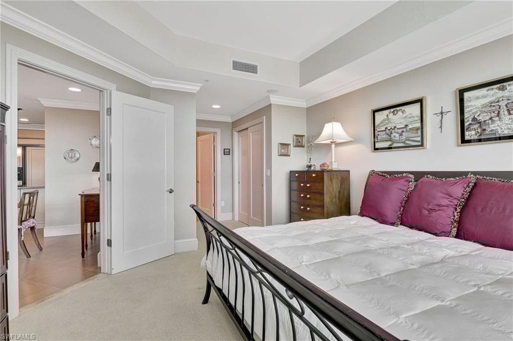9115 Strada Pl 5411, Naples, FL 34108-17