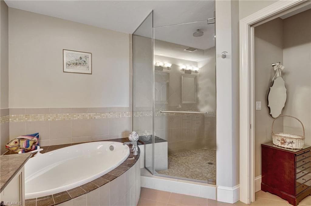 9115 Strada Pl 5411, Naples, FL 34108-21