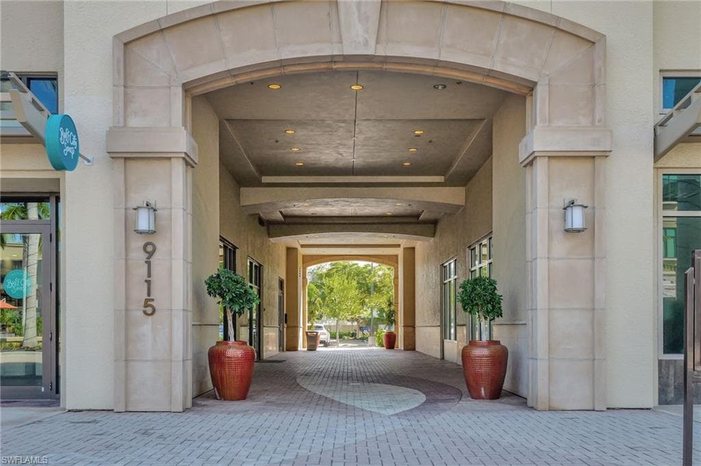 9115 Strada Pl 5411, Naples, FL 34108-44