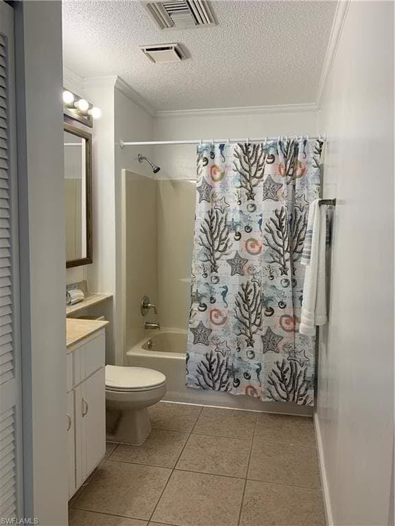 5377 Treetops Dr M-202, Naples, FL 34113-10