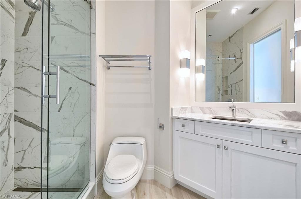 60 Seagate Dr 306, Naples, FL 34103-24