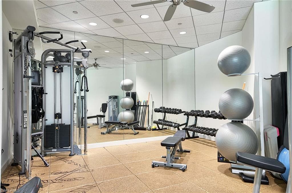60 Seagate Dr 306, Naples, FL 34103-42