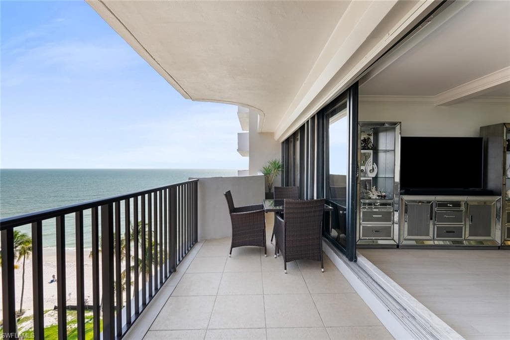 4005 Gulf Shore Blvd N 904, Naples, FL 34103-3
