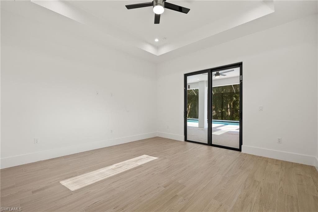 1587 Golden Gate Blvd W, Naples, FL 34120-17