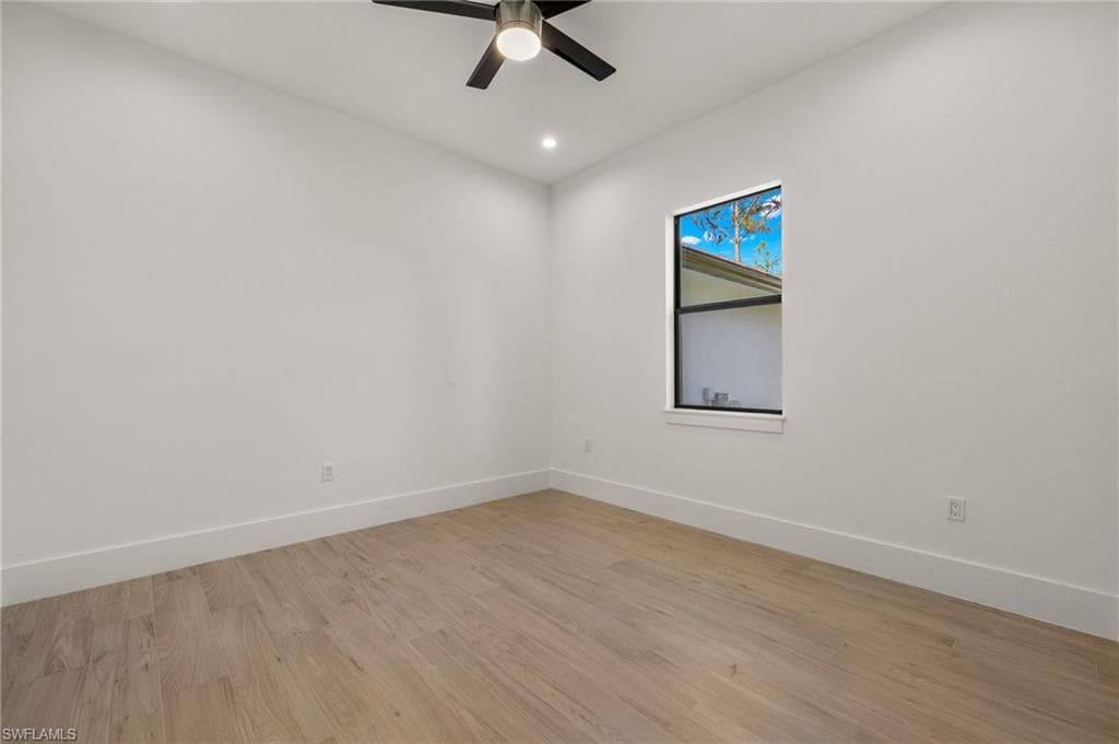 1587 Golden Gate Blvd W, Naples, FL 34120-21