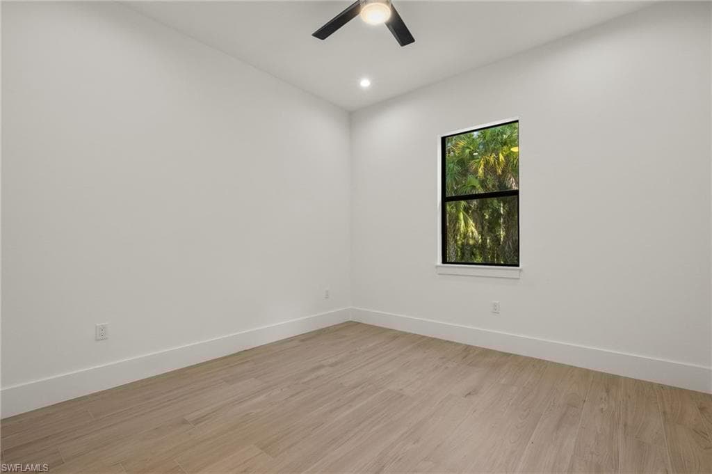 1587 Golden Gate Blvd W, Naples, FL 34120-22