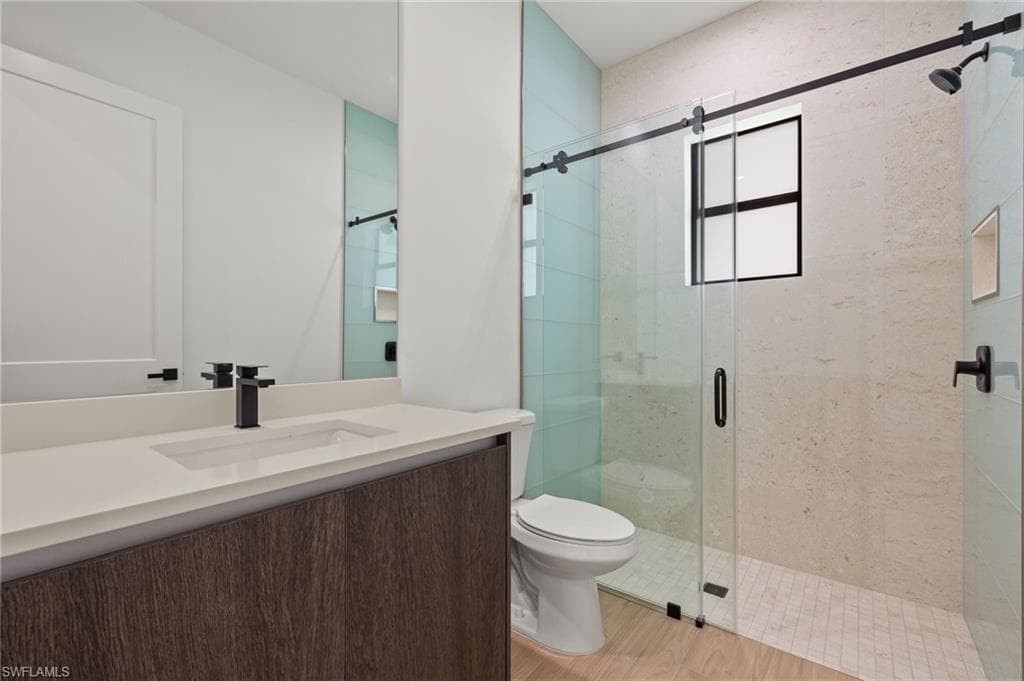 1587 Golden Gate Blvd W, Naples, FL 34120-25