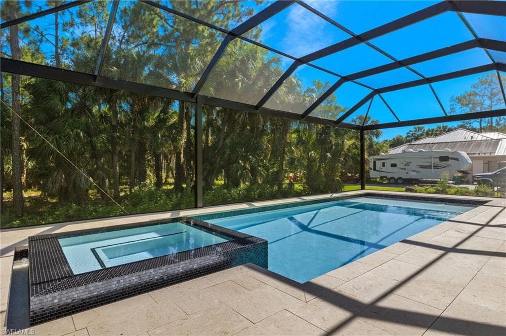 1587 Golden Gate Blvd W, Naples, FL 34120-31