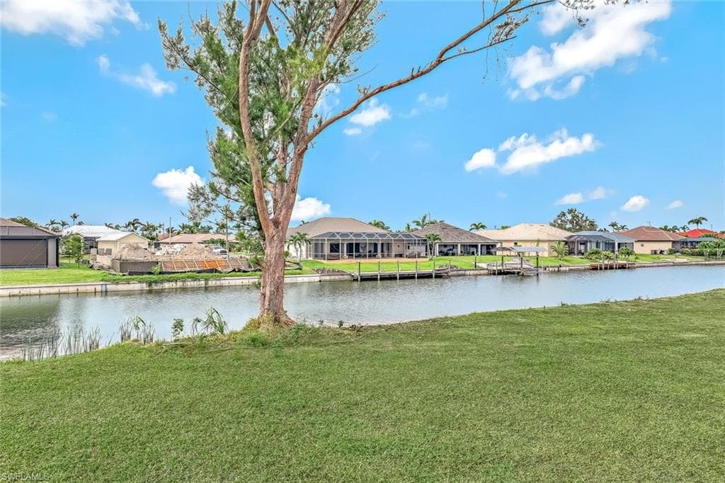 2114 39th Ter, Cape Coral, FL 33914-11