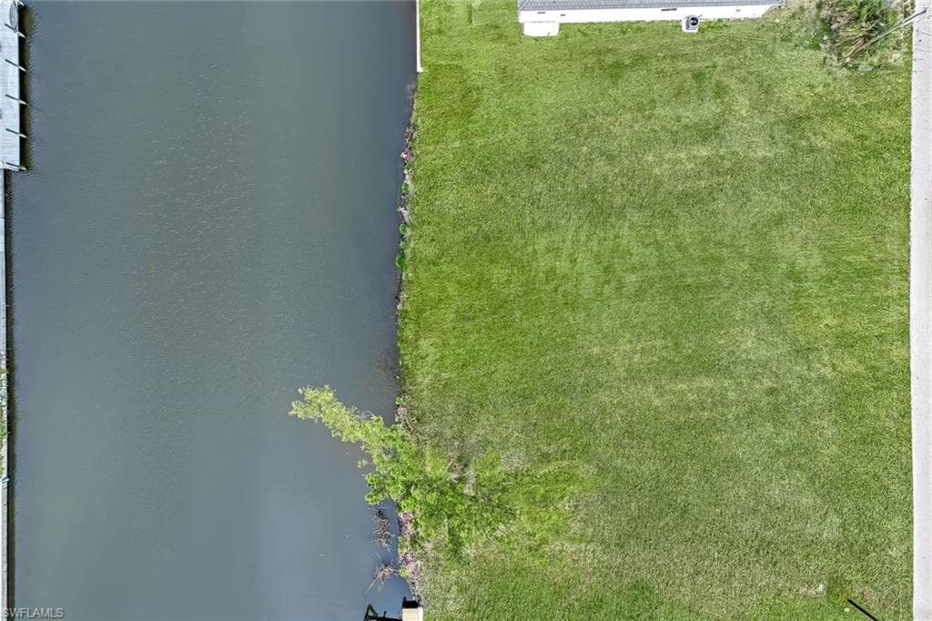 2114 39th Ter, Cape Coral, FL 33914-14
