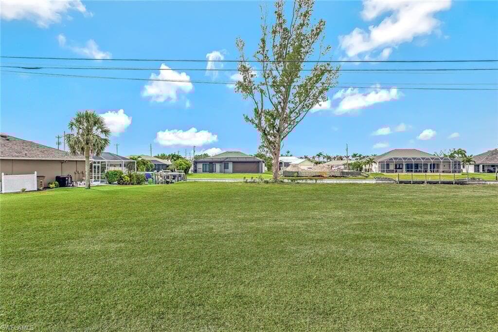 2114 39th Ter, Cape Coral, FL 33914-4