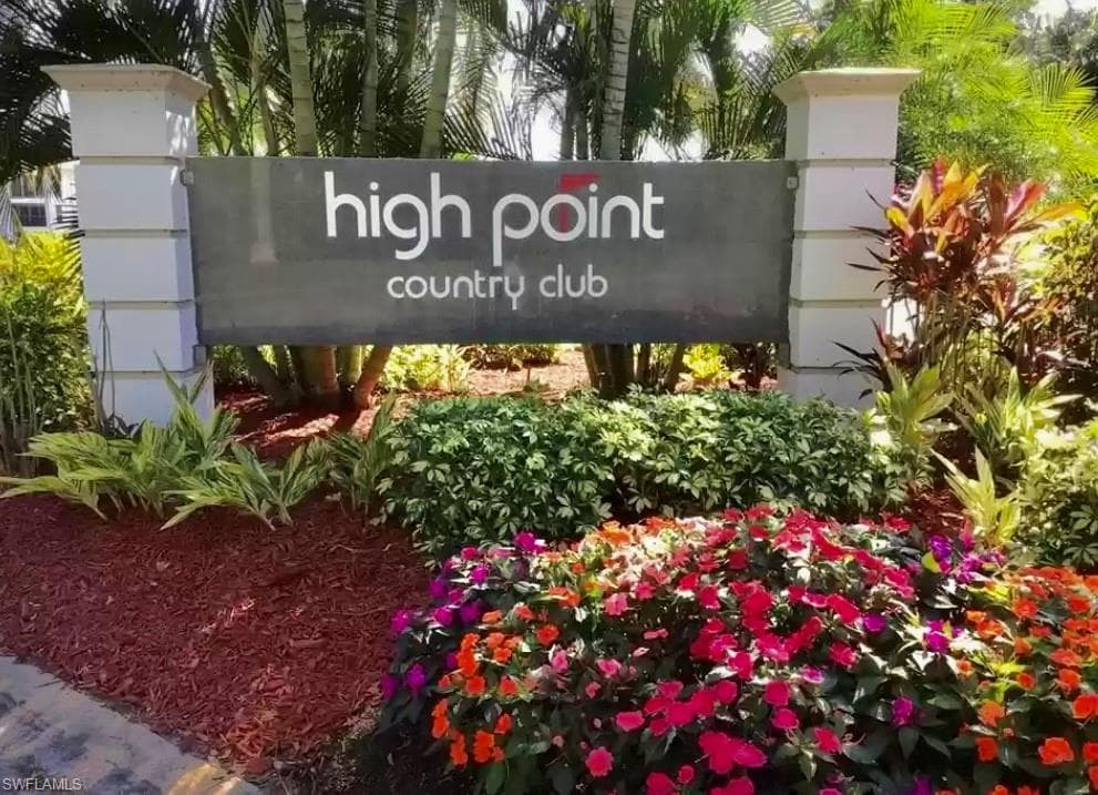 1 High Point Cir W 106, Naples, FL 34103-29