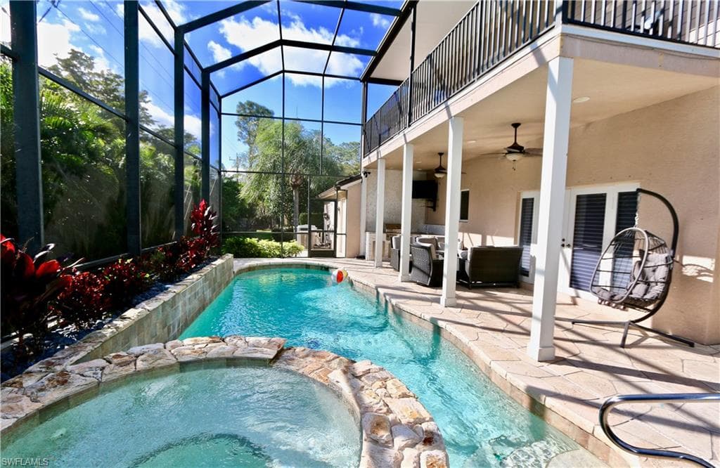 2855 Coach House Way, Naples, FL 34105-14